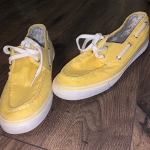 Yellow Sperrys Size 10